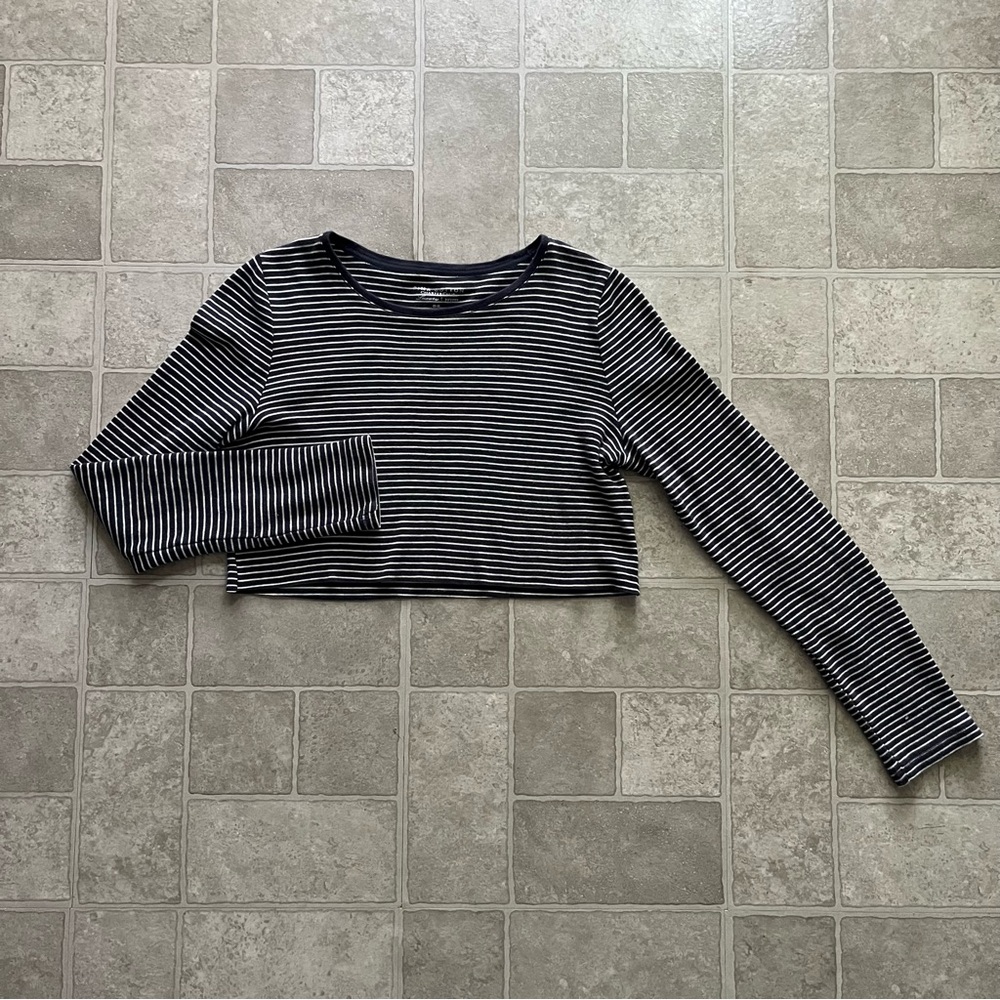 Navy And White Striped Knit Long Sleeve Crop Top Women’s Petite Small